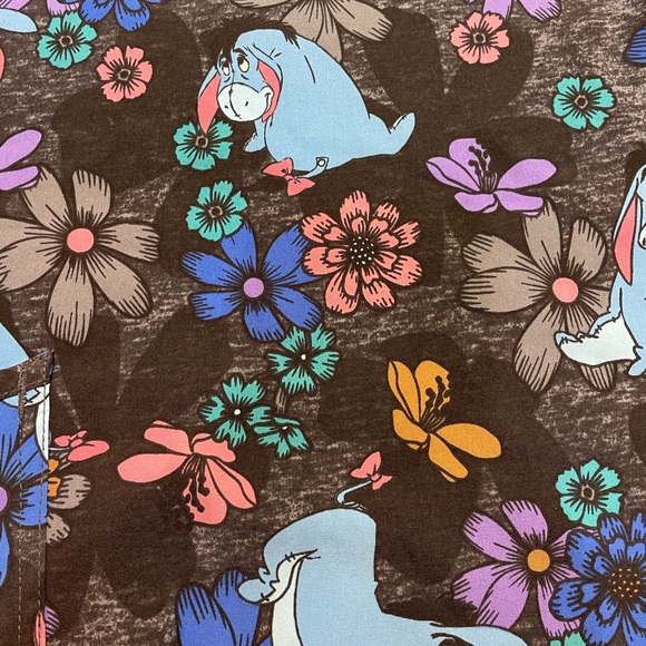 🆕Disney Eeyore “Winnie the Pooh” Pewter FloralFields ScrubStar Medical Scrub - Picture 6 of 6